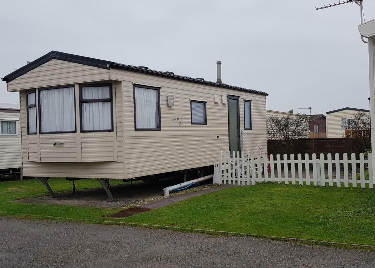 Campsite 4 Berth With Private Garden - 58 Brightholme Brean! *